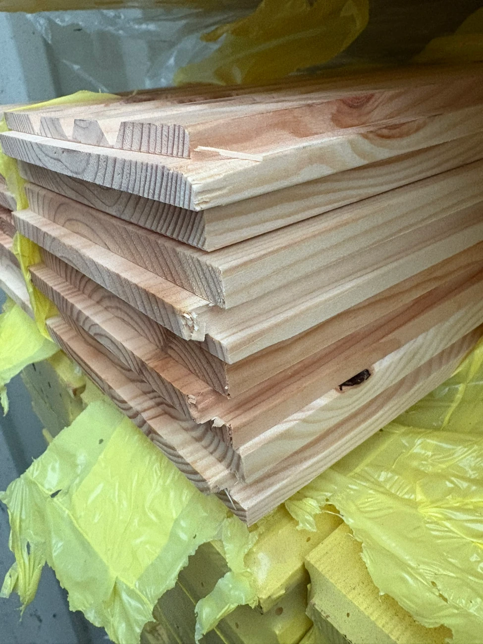 Kiefer-Massivholzdielen-27x146mm