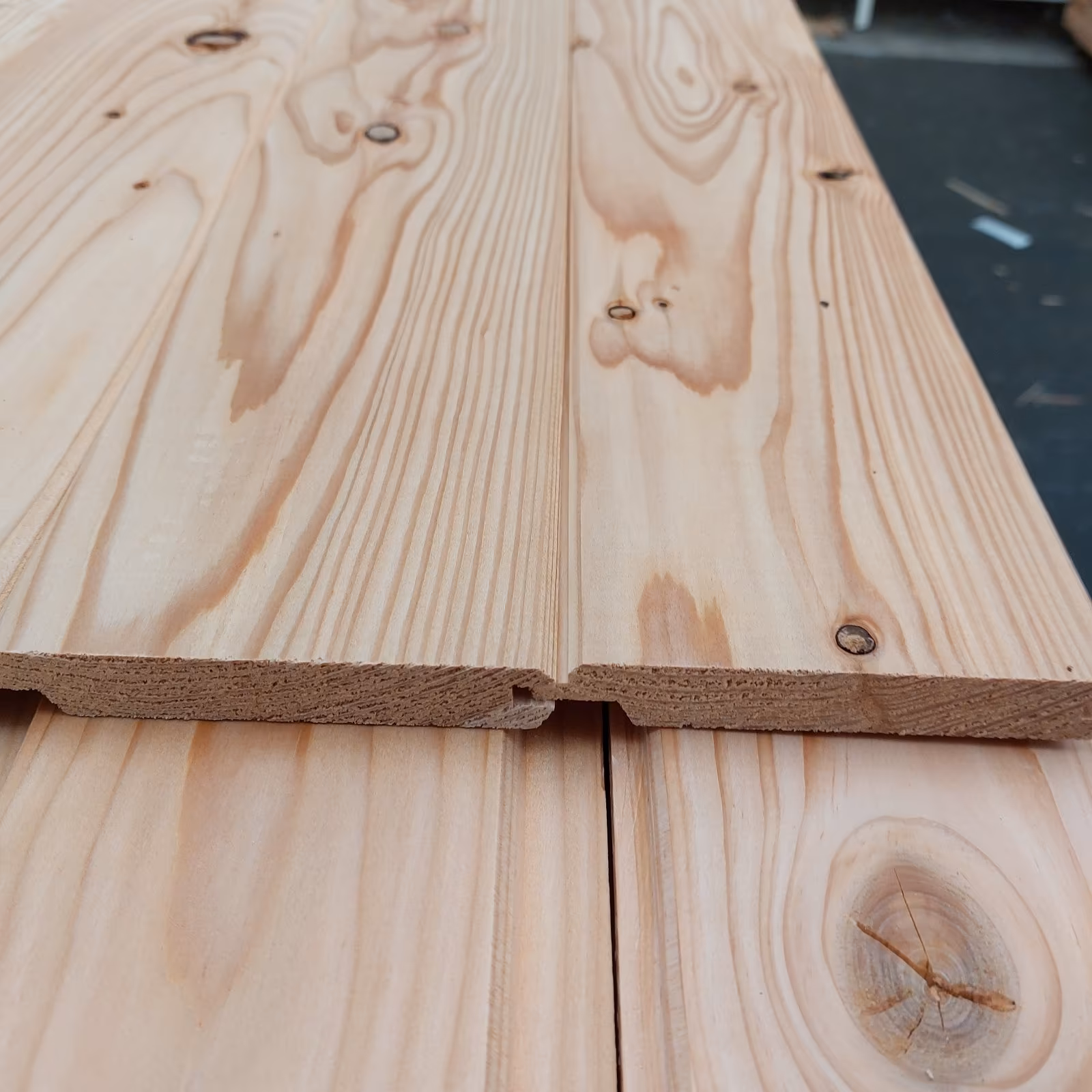 Laerche-Profilbretter-27x140mm