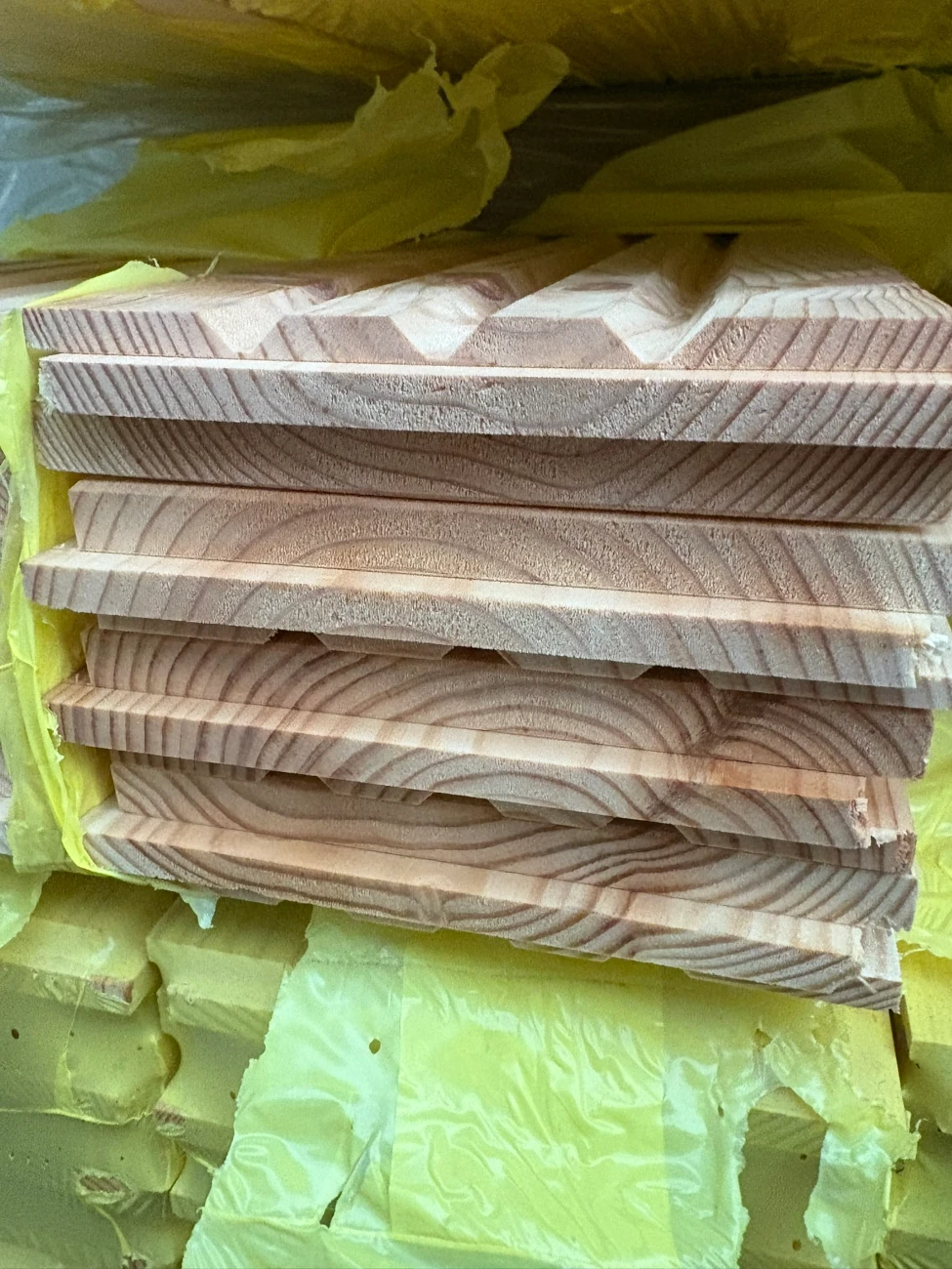 Kiefer-Massivholzdielen-27x146mm